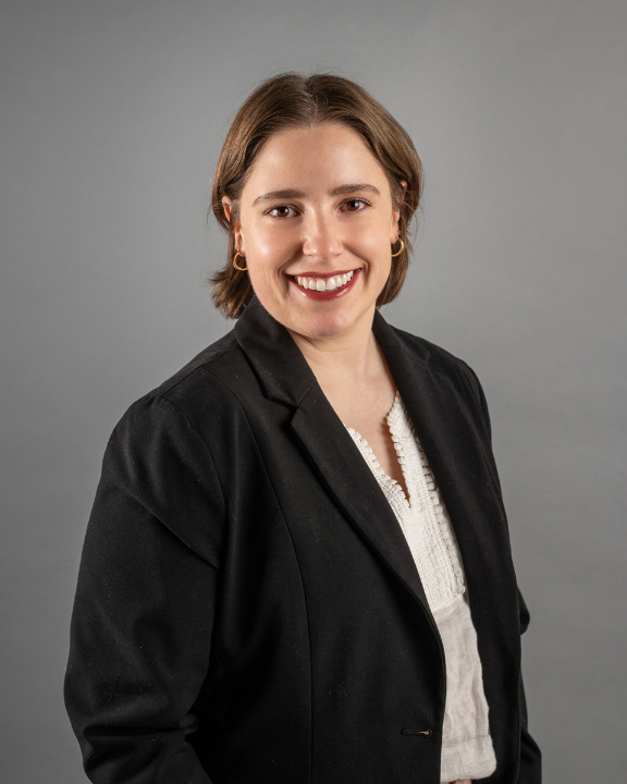 Madeline Edwards Headshot 576x720